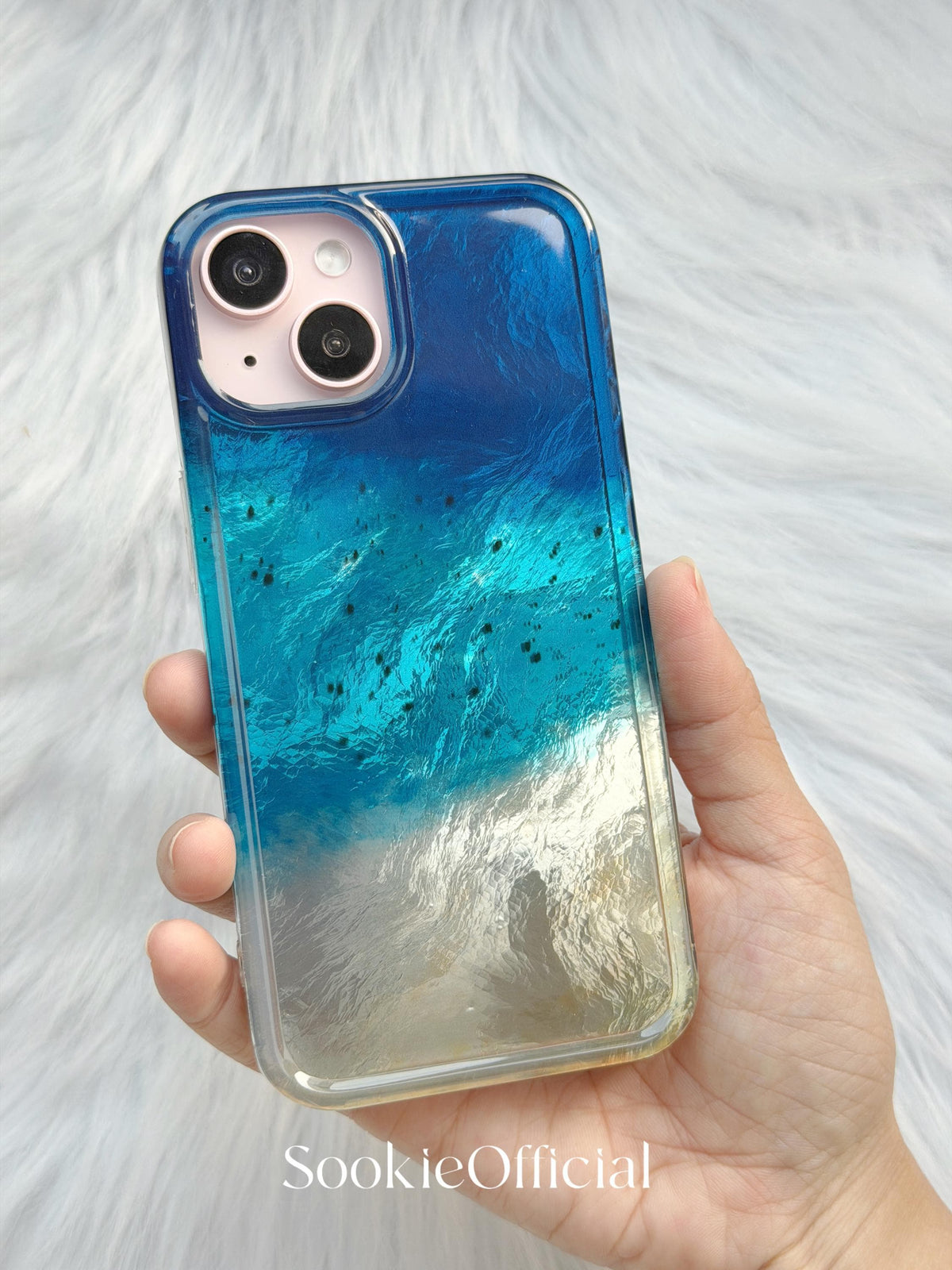 Ocean Blue Pearlescent Gradient iPhone Case | MagSafe & Chain