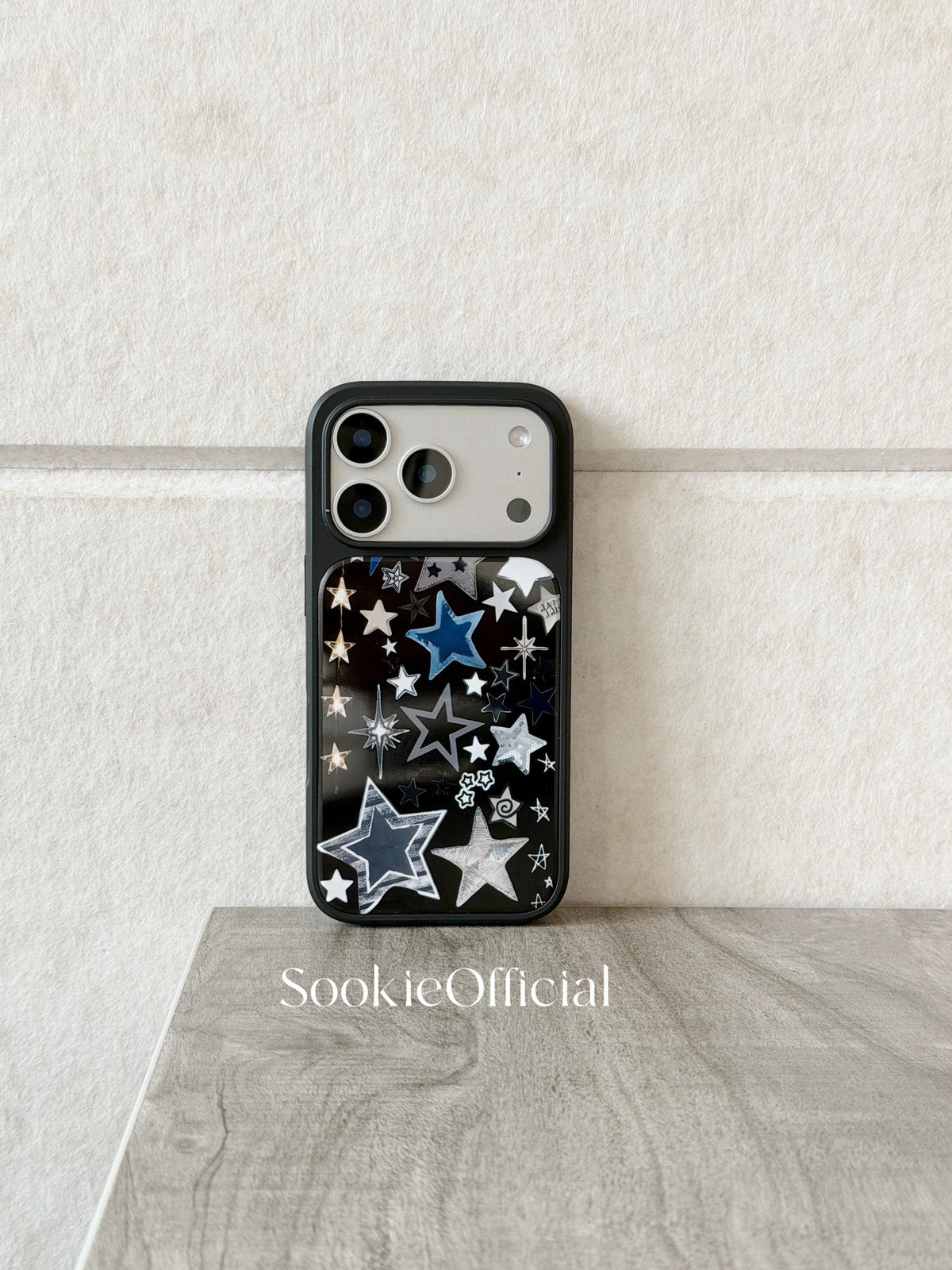 Anime Retro Planet iPhone Case �?Shiny Galaxy Star Design