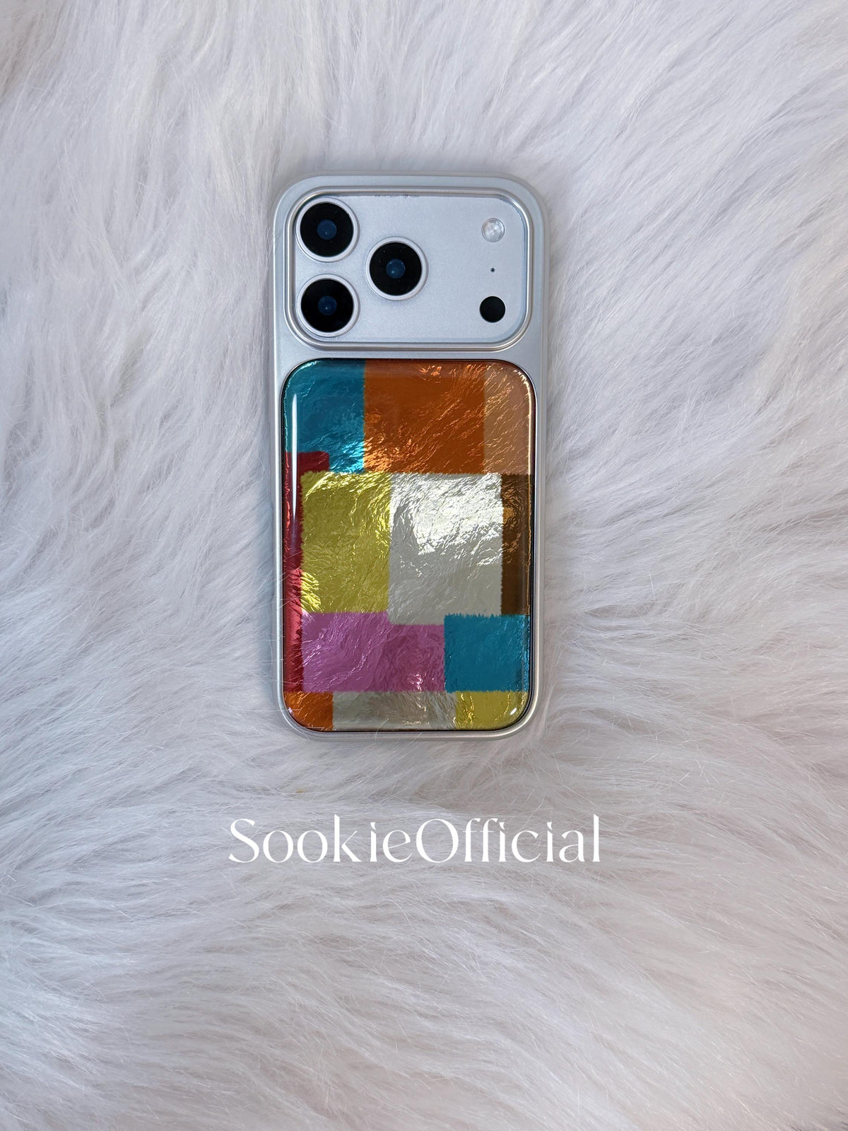 Color Block iPhone Case �?Glossy Pearlescent Geometric Art Design