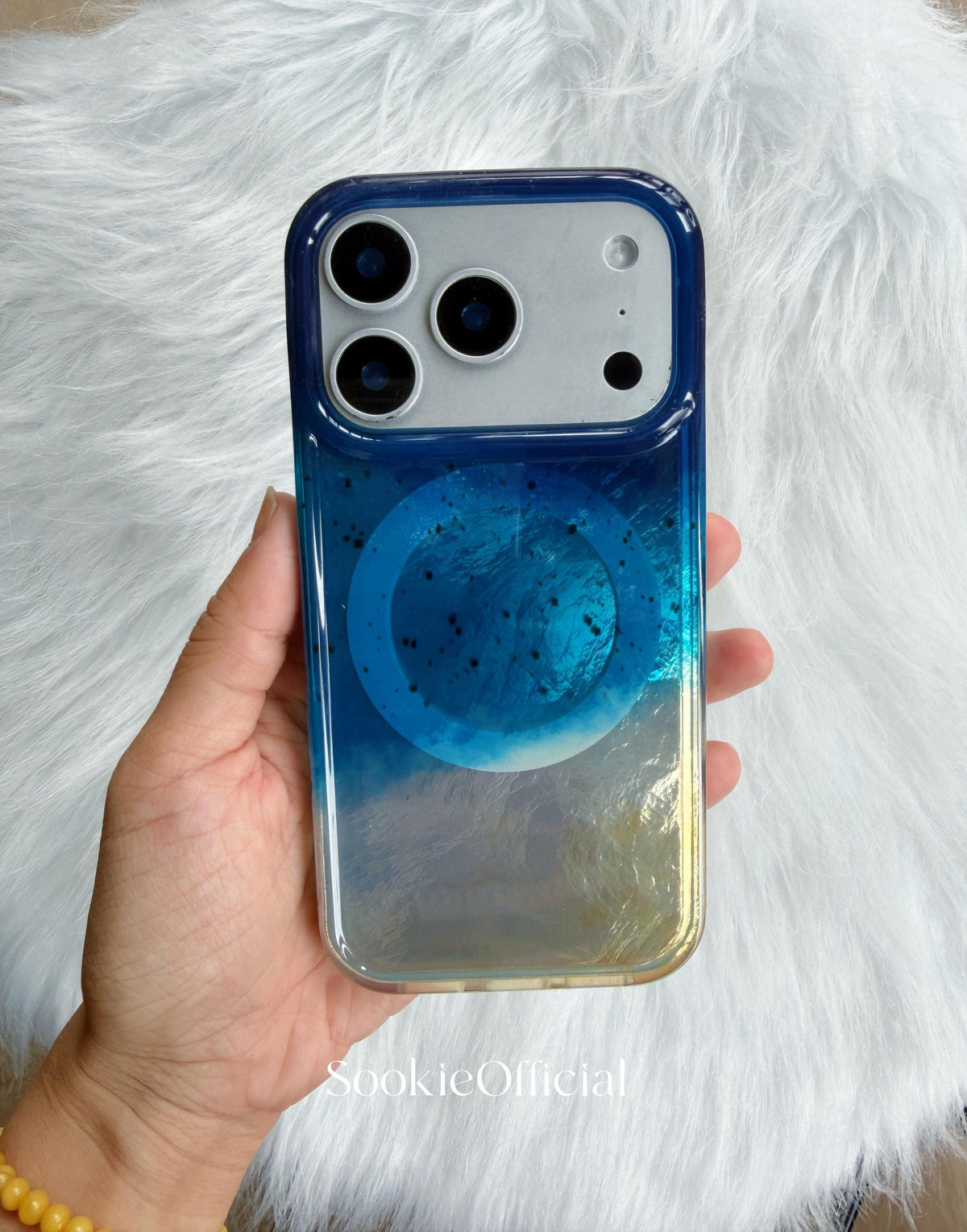 Ocean Blue Pearlescent Gradient iPhone Case | MagSafe & Chain