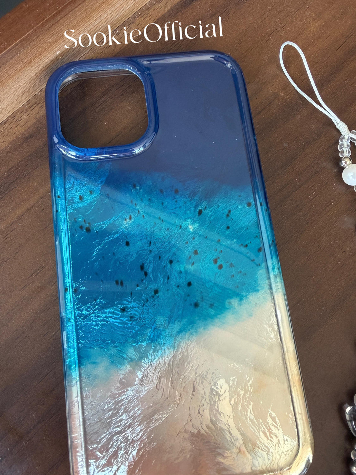 Ocean Blue Pearlescent Gradient iPhone Case | MagSafe & Chain